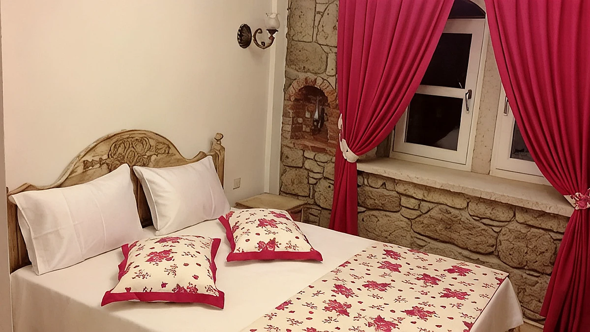 Alaçatı Çiftekuyu butik otel dış görünüm